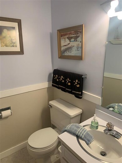 105 Williams Ln unit 5F, Hartford, VT 05001 - photo 7