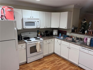 1725 Harvey Mitchell Pkwy S unit 1732, College Station, TX 77840 - photo 5