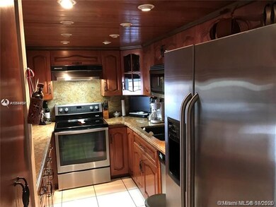 4384 W 10th Ln unit 60, Hialeah, FL 33012 - photo 3