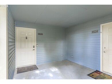 10220 SE Talbert St unit 10220, Clackamas, OR 97015 - photo 3