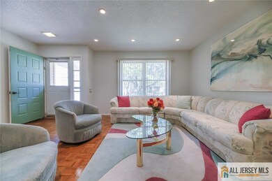 301 Yardley Dr unit A, Monroe Township, NJ 08831 - photo 3