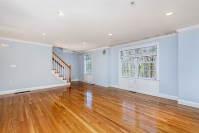 530 Mammoth Rd unit 10, Dracut, MA 01826 - photo 5