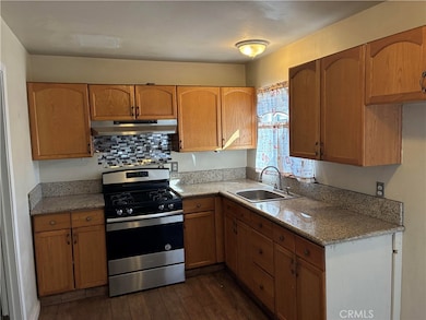 1406 E Hampton Way, Fresno, CA 93704 - photo 2