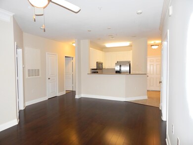 Living room 4