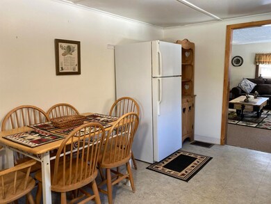 1291 W Hill Dr, Readsboro, VT 05350 - photo 5