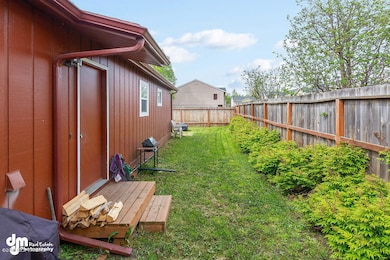 Backyard Unit 1_CG_3864-SMALL