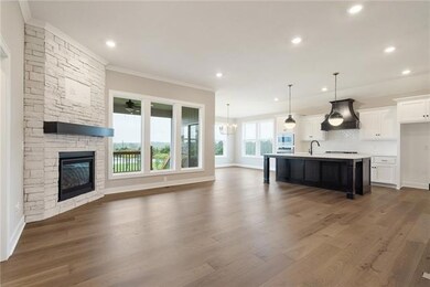 4395 SW Amethyst Dr, Lee's Summit, MO 64082 - photo 3