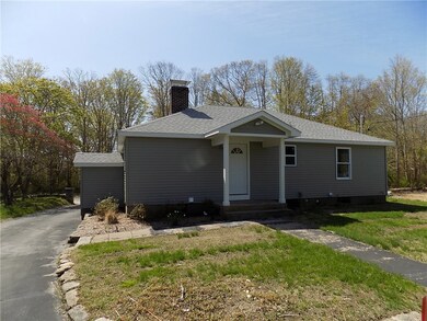 109 Curtis Corner Rd, Wakefield, RI 02879 - photo 3