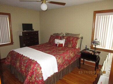 4549 Hirschberg Ave, Schiller Park, IL 60176 - photo 5