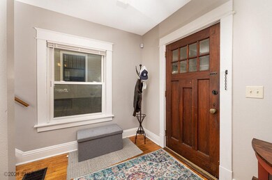 747 36th St, Des Moines, IA 50312 - photo 7