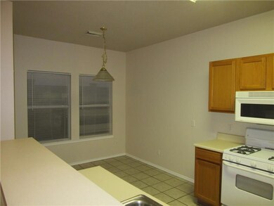 2847 Southampton Way unit A, Round Rock, TX 78664 - photo 4