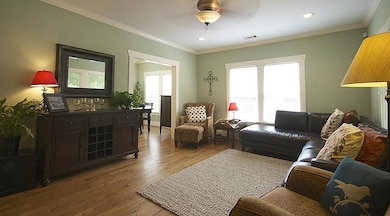 911 Tabor St, Houston, TX 77009 - photo 3