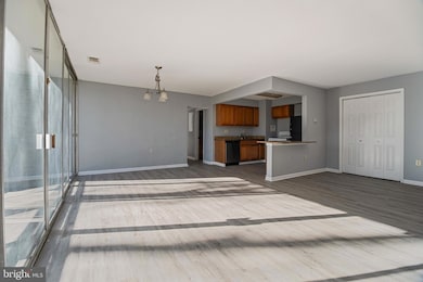 1822 Metzerott Rd unit 205, Adelphi, MD 20783 - photo 6