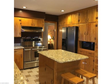 Beautiful updated kitchen with granite counters, s