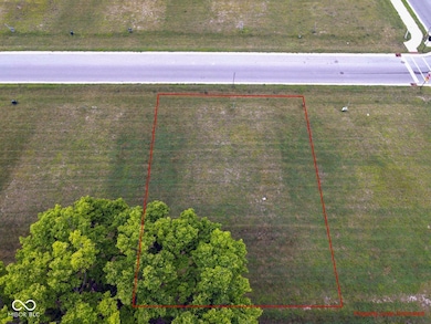 166 W Franklin St, Shelbyville, IN 46176 - photo 2