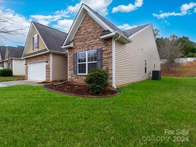 1648 Beleek Ridge Ln, Clover, SC 29710 - photo 2