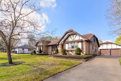 414 Colonial Dr, Friendswood, TX 77546 - photo 4