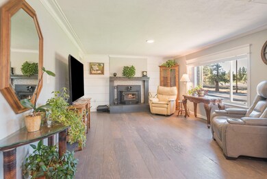 23215 Highway 20, Bend, OR 97701 - photo 5