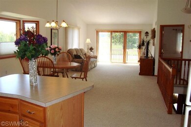 8205 Winding Dr SW, Byron Center, MI 49315 - photo 5