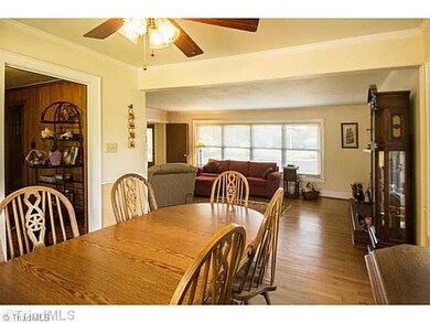 1008 Mocksville Hwy, Statesville, NC 28625 - photo 6