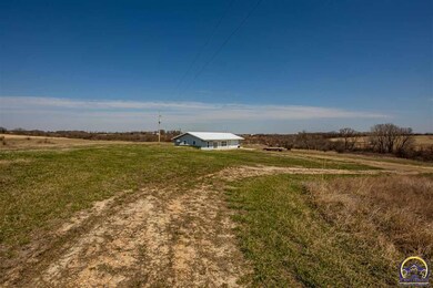 4440 NW 78th St, Topeka, KS 66618 - photo 5