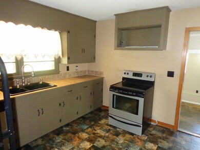 111 Whiteside St, Shelbyville, TN 37160 - photo 6