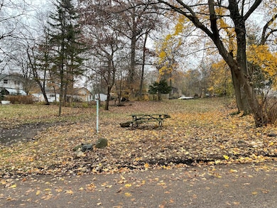 210 W Spring Dr, Twin Lakes, WI 53181 - photo 5