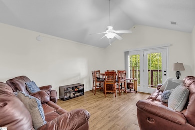 1431 Harts Ridge Dr, Seneca, SC 29678 - photo 3