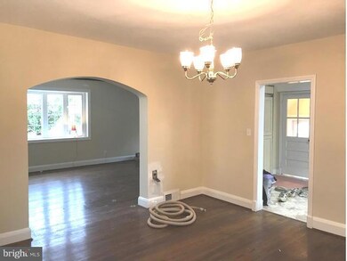 5417 Hillburn Ave, Baltimore, MD 21214 - photo 6