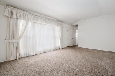 479 Bernhard Rd, Columbus, OH 43213 - photo 6