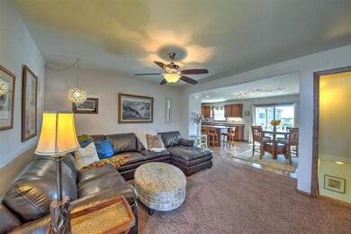 3106 Blackberry Cir SW, Cedar Rapids, IA 52404 - photo 3