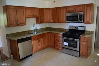 206 E Mill Ave, Capitol Heights, MD 20743 - photo 5