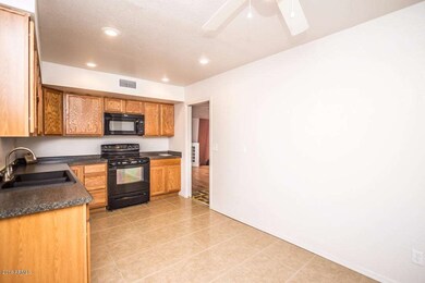 9413 N 55th Ave, Glendale, AZ 85302 - photo 7