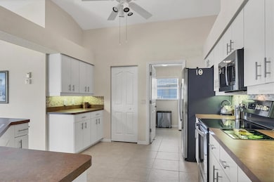 92 White Marsh Ln, Rotonda West, FL 33947 - photo 4