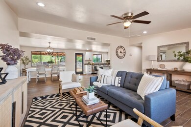 09-Living & Dining Rooms