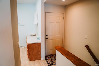 1422 Canterbury Ct, Goshen, IN 46526 - photo 7