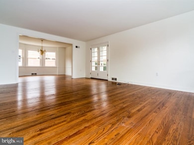 1224 Girard Ave, Reading, PA 19610 - photo 4