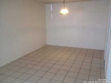 5739 Stiffkey Dr, San Antonio, TX 78228 - photo 4