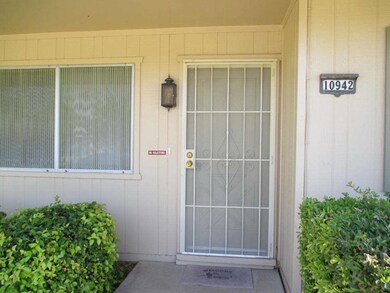 10942 W Santa fe Dr, Sun City, AZ 85351 - photo 2