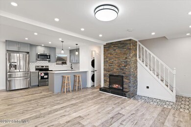 895 Obrien Ave, Schenectady, NY 12303 - photo 4