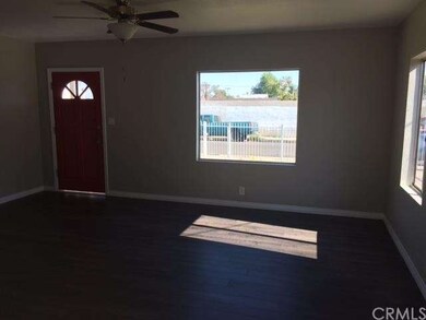 823 W Cherry St, Compton, CA 90222 - photo 6