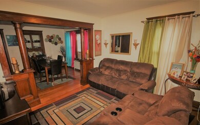 15 Mellen St, Chicopee, MA 01013 - photo 2