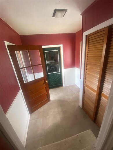 18 Thorpe Avenue Extension, Saint Albans, VT 05478 - photo 3