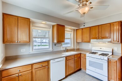 1546 Gardner Rd, Westchester, IL 60154 - photo 7