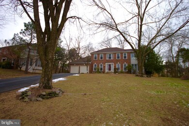 6184 Snowhill Ct, Centreville, VA 20120 - photo 2