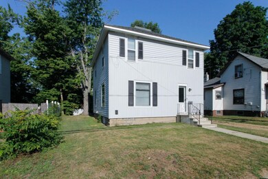 206 Middle St-103