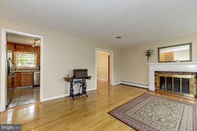 7113 Fort Hunt Rd, Alexandria, VA 22307 - photo 5