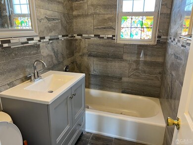 26 Martin Terrace unit 1, Woodbridge, NJ 07095 - photo 6