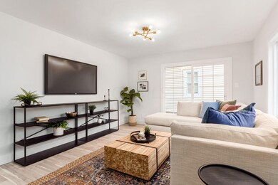 [009] 102 W Pacemont Rd, Columb