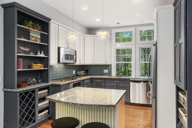 04_18485DunecrestDr_Unit26_5_Kitchen_HiR